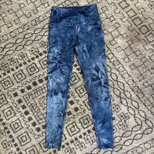 Beyond yoga blue patterned leggings